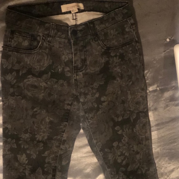 Unique Floral 2.1 Denim Jeans! (Rare pattern) - Picture 3 of 8